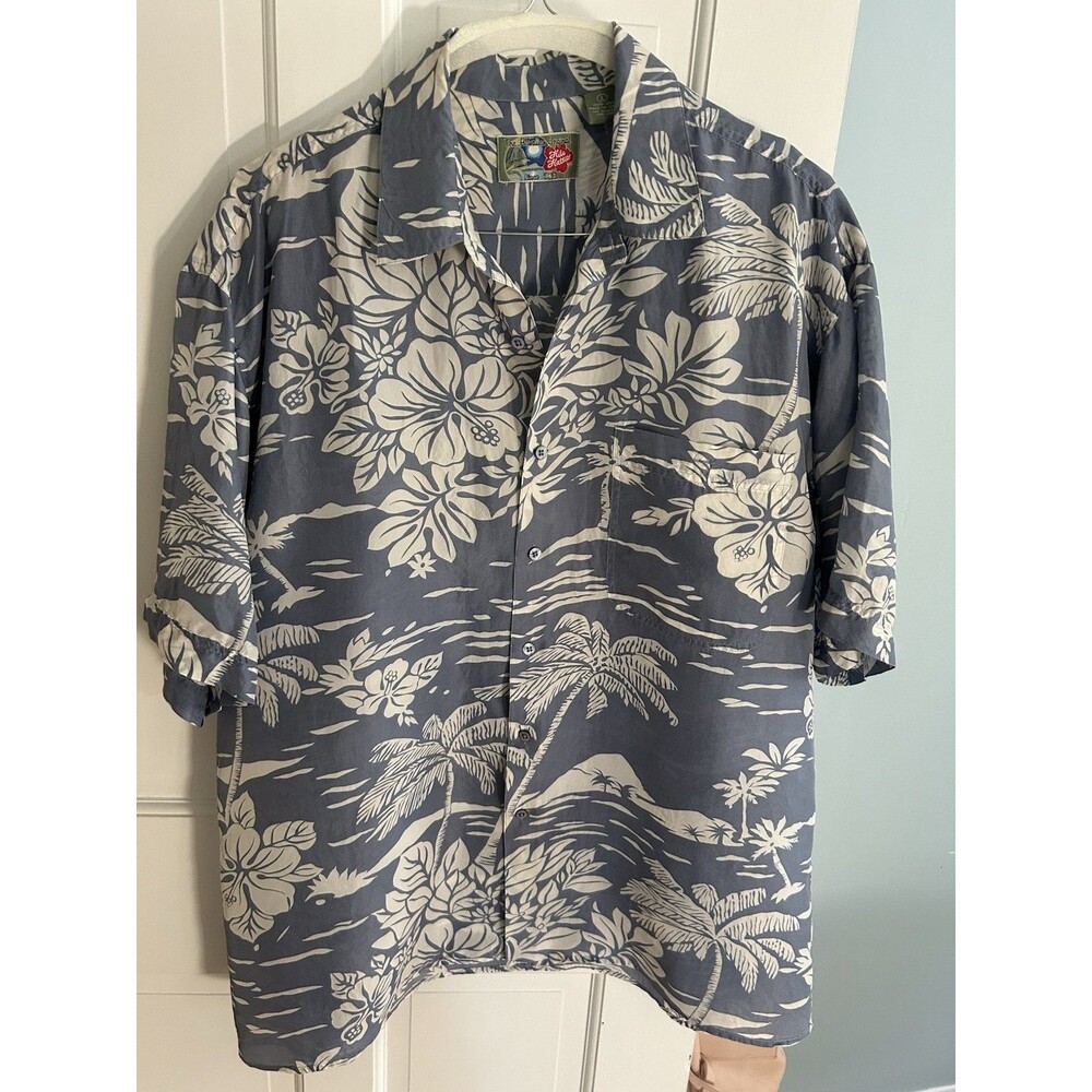Hilo Hattie Men's Silk Floral Blue/White Short Sleeve Shirt - Size L